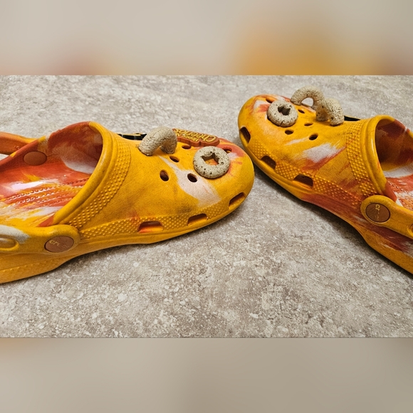 Crocs - Picture 6 of 8